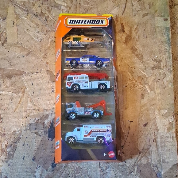 Matchbox 5-Pack Rescue & Service Vehicles - Picture 1 of 9